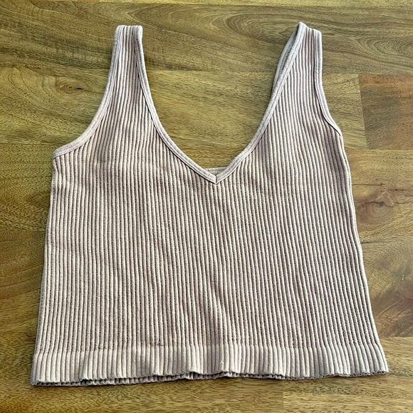Ribbed tank top. - Picture 2 of 2